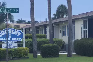 2805 Crosley Dr E, West Palm Beach, FL 33415 - Photo 19