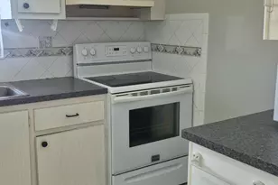 2805 Crosley Dr E, West Palm Beach, FL 33415 - Photo 17