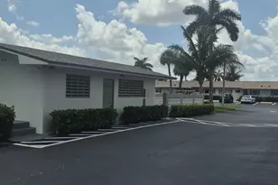 2805 Crosley Dr E, West Palm Beach, FL 33415 - Photo 3
