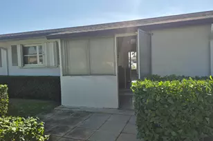 2805 Crosley Dr E, West Palm Beach, FL 33415 - Photo 5