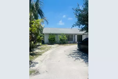 8905 SE Sandy Lane, Hobe Sound, FL 33455 - Photo 3