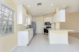 10714 SW Elsinore Dr, Port Saint Lucie, FL 34987 - Photo 5