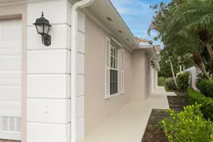 10714 SW Elsinore Dr, Port Saint Lucie, FL 34987 - Photo 5
