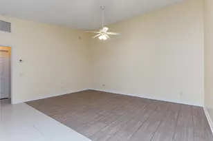 10714 SW Elsinore Dr, Port Saint Lucie, FL 34987 - Photo 9