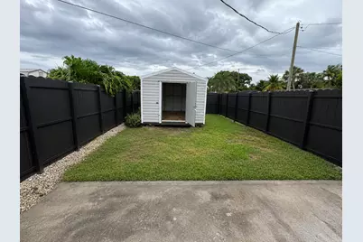 1818 Meadow Court #Guest House, West Palm Beach, FL 33406 - Photo 9