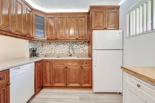 2855 Garden Dr S, Lake Worth Beach, FL 33461 - Photo 3