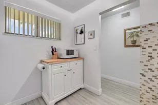 2855 Garden Dr S, Lake Worth Beach, FL 33461 - Photo 5