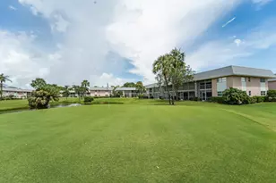 18081 SE Country Club Dr, Jupiter, FL 33469 - Photo 5