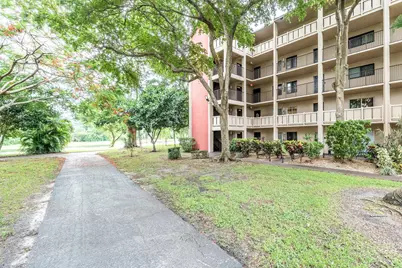 2208 S Cypress Bend Drive #407, Pompano Beach, FL 33069 - Photo 29