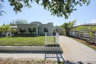 410 Franklin Rd, West Palm Beach, FL 33405 - Photo 1