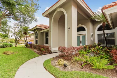 2 Old Fence Road, Palm Beach Gardens, FL 33418 - Photo 1