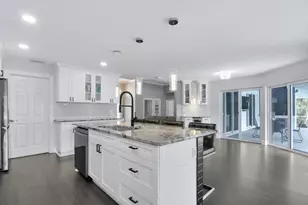 2 Old Fence Rd, Palm Beach Gardens, FL 33418 - Photo 21