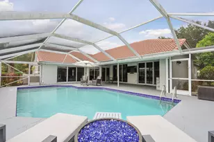 2 Old Fence Rd, Palm Beach Gardens, FL 33418 - Photo 11