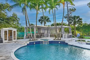 377 Squire Dr, Wellington, FL 33414 - Photo 23