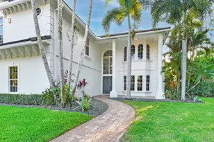 377 Squire Dr, Wellington, FL 33414 - Photo 13