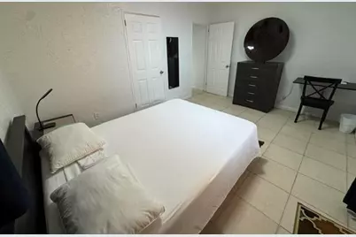 300 Georgia Street #1-5, Hollywood, FL 33019 - Photo 45
