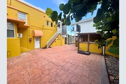 300 Georgia Street #1-5, Hollywood, FL 33019 - Photo 7