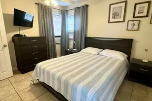 300 Georgia St, Hollywood, FL 33019 - Photo 31