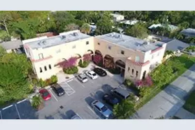 905 NE 28th Street, Wilton Manors, FL 33334 - Photo 1
