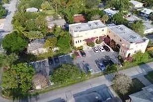 905 NE 28th St, Wilton Manors, FL 33334 - Photo 7