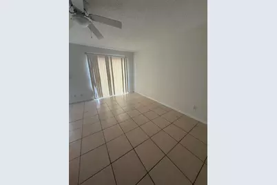633 Executive Center Drive #L202, West Palm Beach, FL 33401 - Photo 3