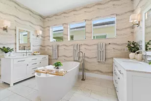 12172 Waterstone Cir, Palm Beach Gardens, FL 33412 - Photo 27