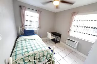 1621 NW 7th Terrace, Fort Lauderdale, FL 33311 - Photo 9