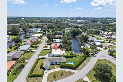 1510 Carandis Circle, Lake Clarke Shores, FL 33406 - Photo 5