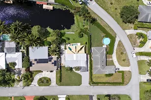 1510 Carandis Cir, Lake Clarke Shores, FL 33406 - Photo 11