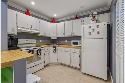 5773 La Paseos Drive #D-2, Greenacres, FL 33463 - Photo 9