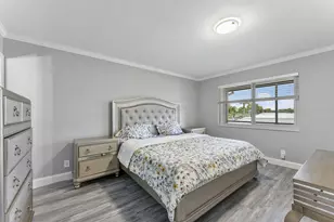 118 Lake Constance Dr, West Palm Beach, FL 33411 - Photo 13