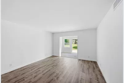 330 NE 26th Avenue #112, Boynton Beach, FL 33435 - Photo 13
