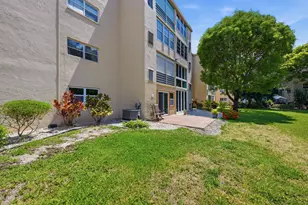 330 NE 26th Ave, Boynton Beach, FL 33435 - Photo 31