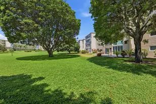 330 NE 26th Ave, Boynton Beach, FL 33435 - Photo 29