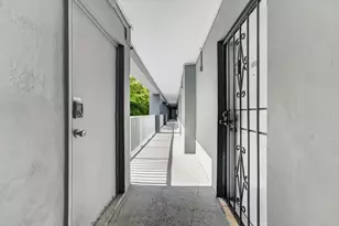 645 NE 121st St, North Miami, FL 33161 - Photo 15