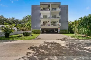 645 NE 121st St, North Miami, FL 33161 - Photo 15