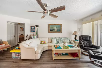3755 Via Poinciana #502, Lake Worth, FL 33467 - Photo 3