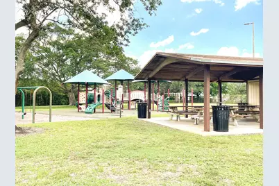 5851 Bristol Lane, Davie, FL 33331 - Photo 17