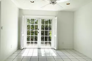 5851 Bristol Ln, Davie, FL 33331 - Photo 11