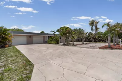 18989 SE Hillcrest Drive, Jupiter, FL 33469 - Photo 1