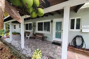 3204 NE 6th St, Pompano Beach, FL 33062 - Photo 3