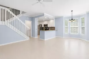 246 Iris Dr, Jupiter, FL 33458 - Photo 9