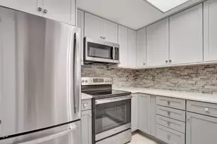 2804 Sarento Pl, Palm Beach Gardens, FL 33410 - Photo 9