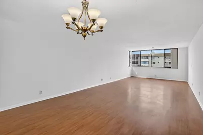 8030 Hampton Boulevard #414, North Lauderdale, FL 33068 - Photo 11