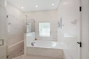 16744 NW 12th Ct, Pembroke Pines, FL 33028 - Photo 19