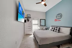 16744 NW 12th Ct, Pembroke Pines, FL 33028 - Photo 21