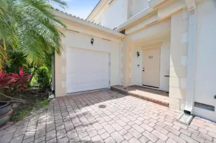 568 7th Sq, Vero Beach, FL 32962 - Photo 1