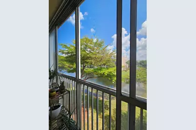 9537 Weldon Circle, Tamarac, FL 33321 - Photo 13