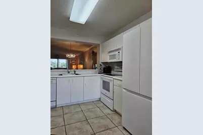 9537 Weldon Circle, Tamarac, FL 33321 - Photo 7