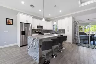 981 SW California Blvd, Port Saint Lucie, FL 34953 - Photo 5